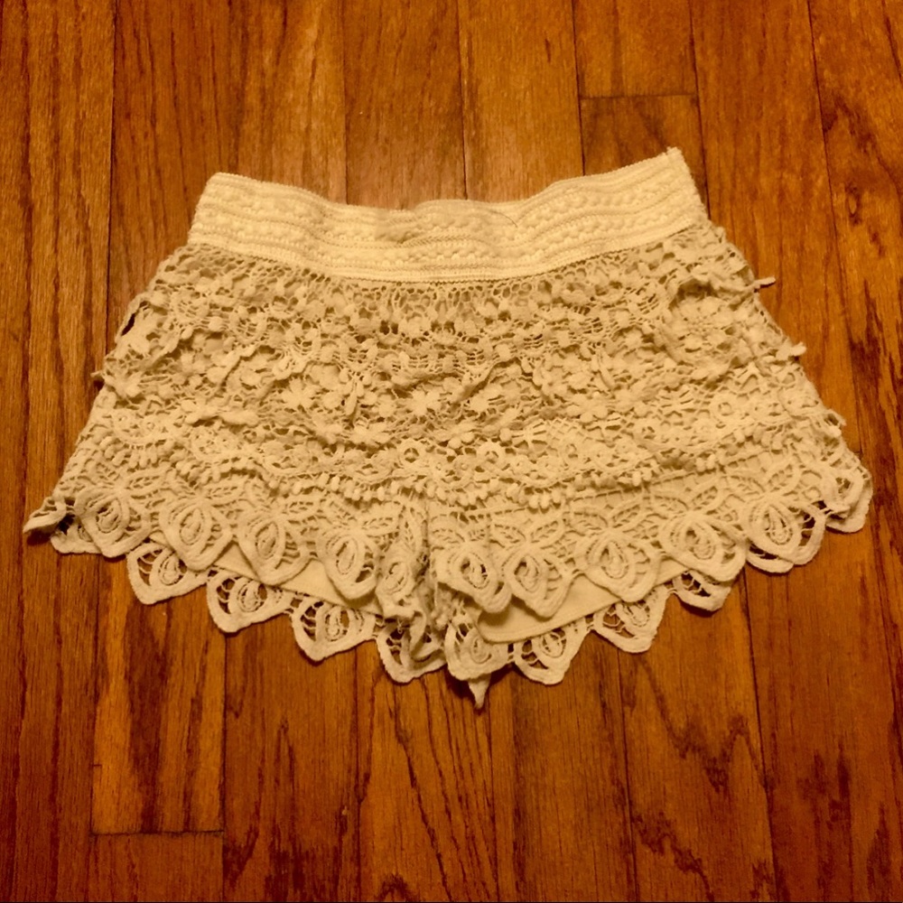 Beautiful Beige Crochet Juniors Shorts